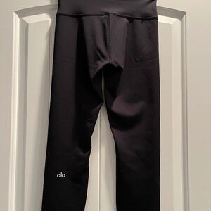 ALO Yoga Capri Leggings S